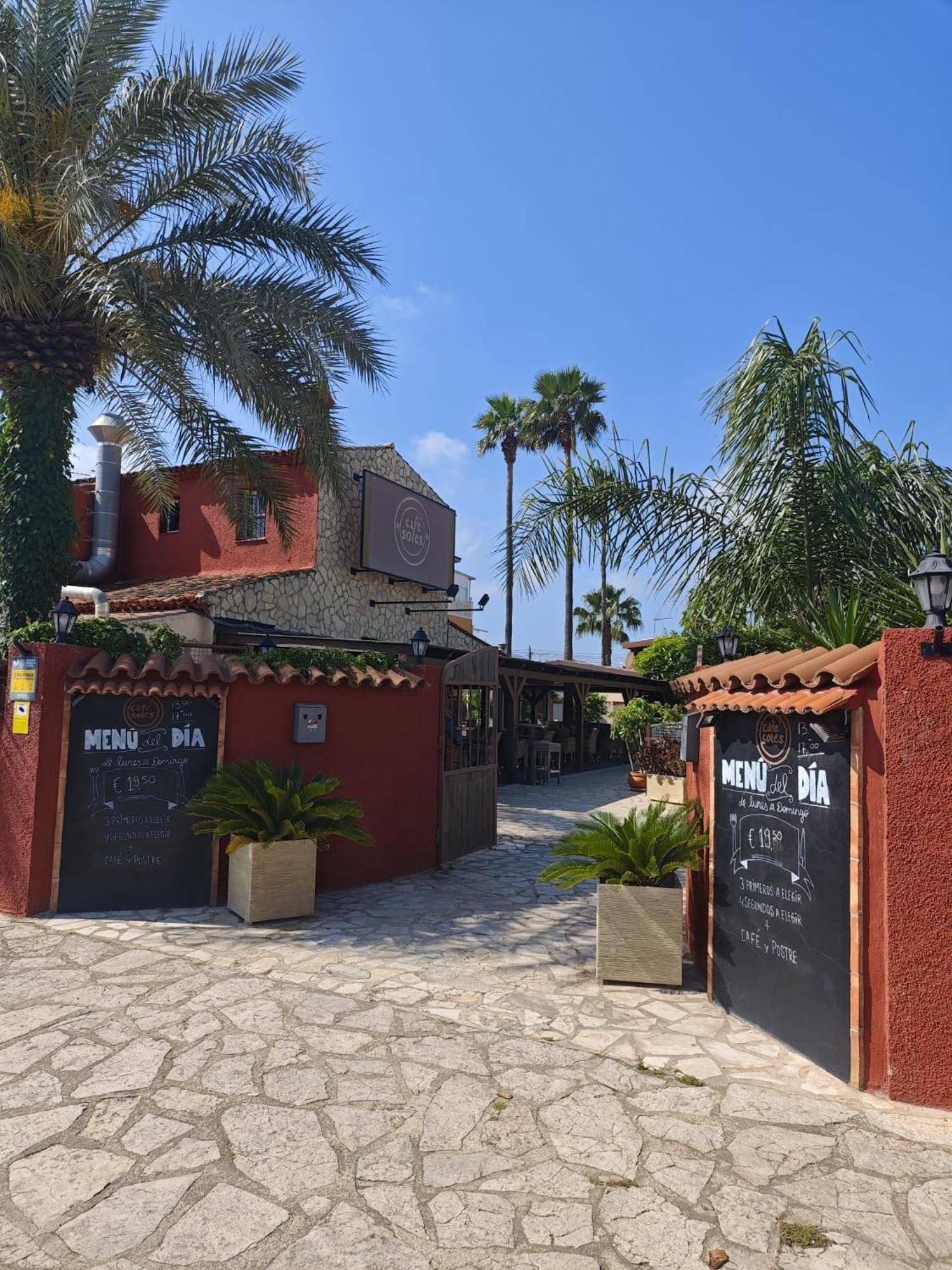 Alojamiento Café Soles Dénia Exterior foto
